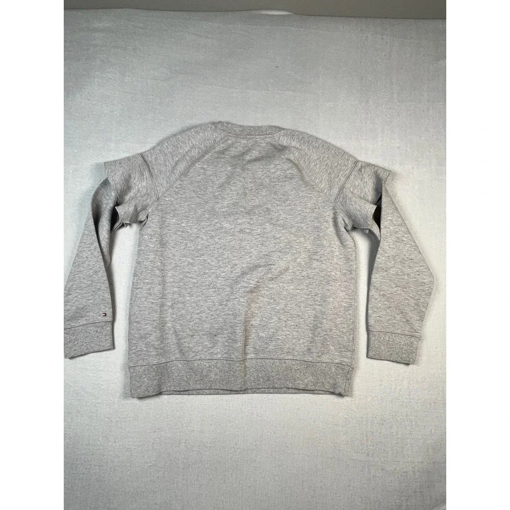 Tommy Hilfiger Men medium Gray‎ TH Logo Raglan Sleeve  Crewneck Sweatshirt new